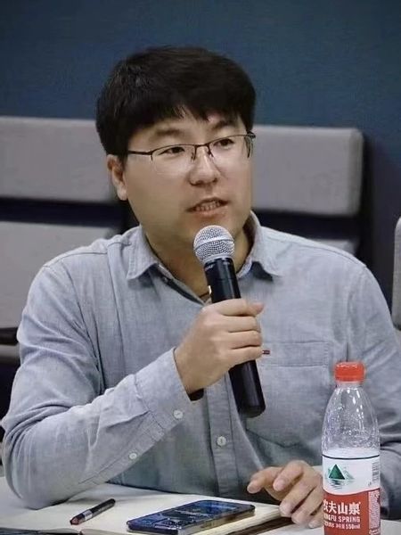 公开信息按发布时间滚动